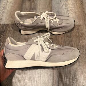 New Balance 327 sneakers